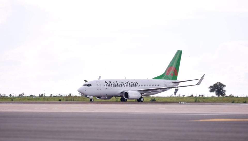 Самолет малави. Air Malawi.