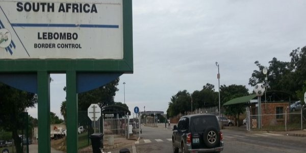 Mozambique border reopens