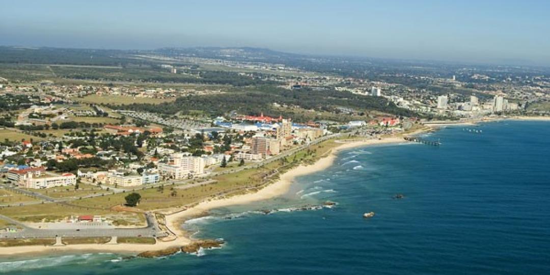 The development of the Algoa Bay fish farm in Port Elizabeth in the Eastern Cape has been put on hold and will be referred back to the Department of Environmental Affairs for consideration.